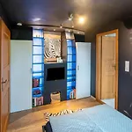 Elegante Mit Aussenpool Schwarzwald Appartement