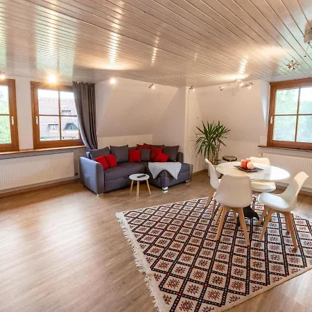 Elegante Mit Aussenpool Schwarzwald