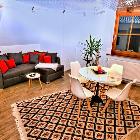 Elegante Mit Aussenpool Schwarzwald Apartamento