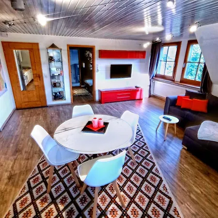 Apartamento Elegante Mit Aussenpool Schwarzwald